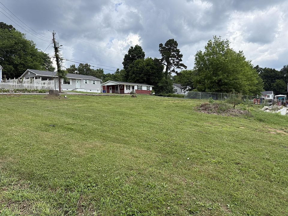 1st image of 3 Sunset Dr NW