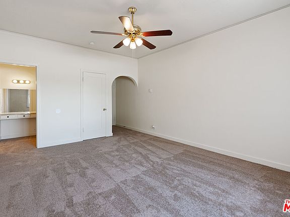 5th image of 4408 Lockwood Ave