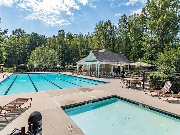 7115 Red Fox Ln — Photo 44