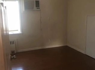 7019 164th St #2F, Fresh Meadows, NY 11365