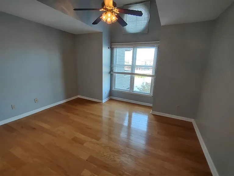 9041 J M Keynes Dr #9 — Photo 18