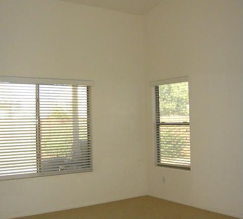4th image of 42456 W Bunker Dr