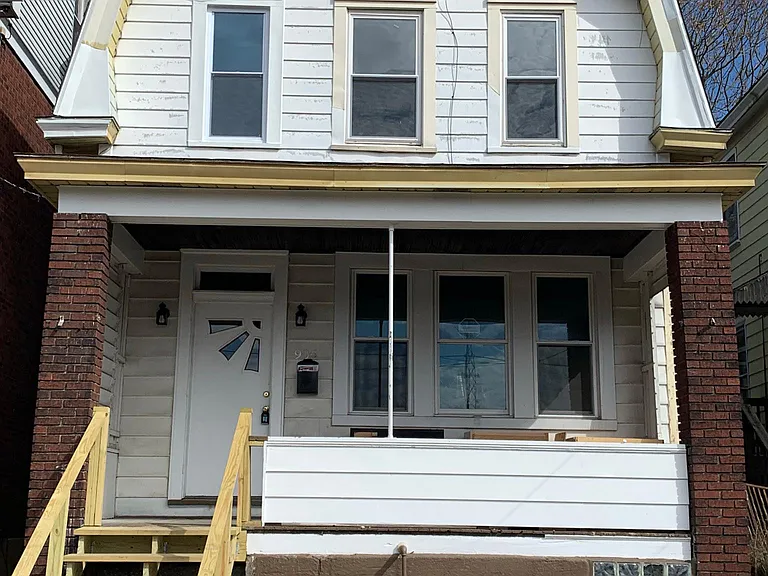 906 Gibson St — Photo 14