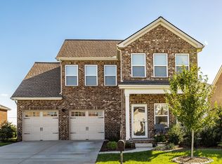 1019 Westgate Dr, Gallatin, TN 37066
