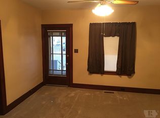 2013 Orchard St, Burlington, IA 52601