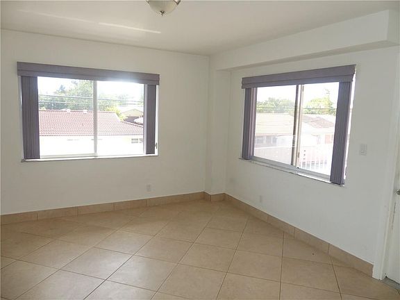 4th image of 4220 N Federal Hwy APT 3