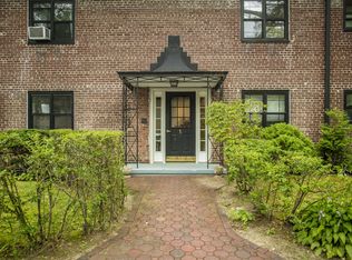1 Woodlot Road #2ND FLOOR, Eastchester, NY 10709