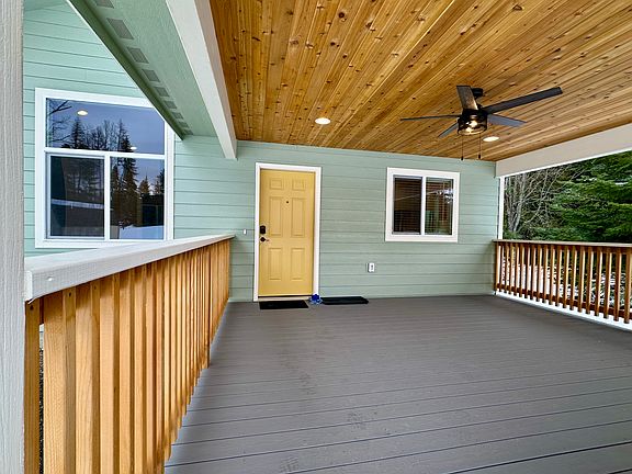 3rd image of 133 Carols Ln