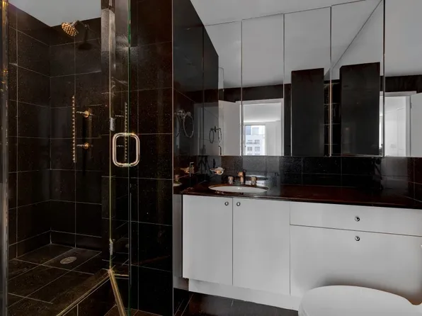 220 East 65th Street image 7 of 14