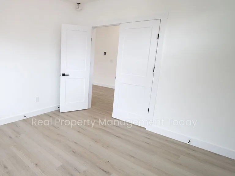 105 Lane Blvd NW — Photo 12