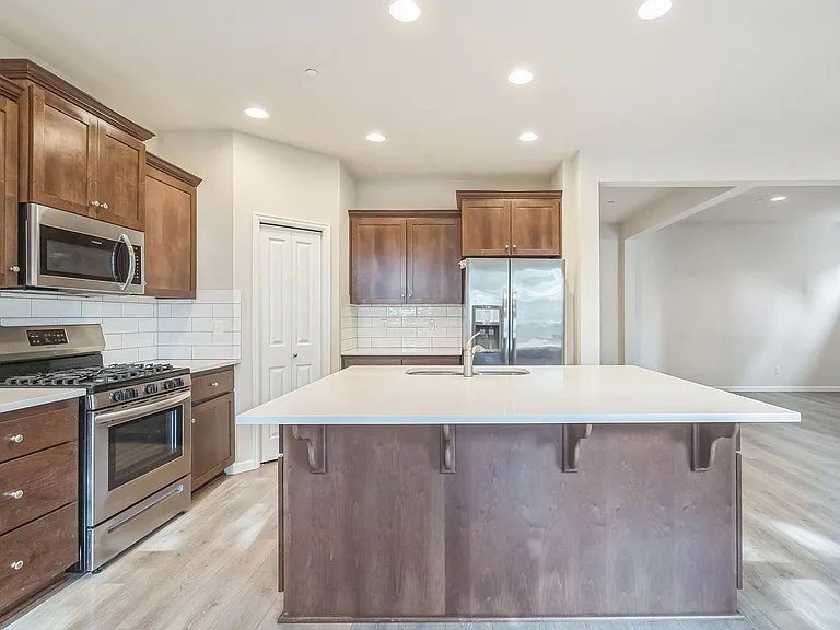 9670 SW 171st Ave — Photo 5