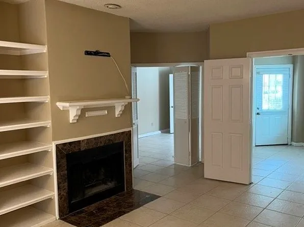 5550 Spring Valley Rd APT C16, Dallas, TX 75254
