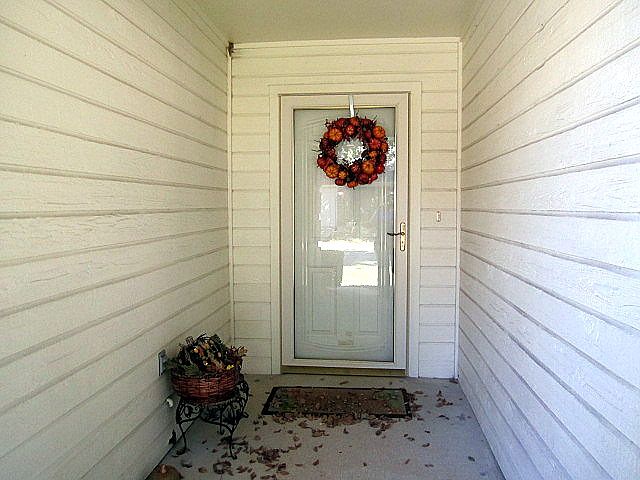 Covered entry to front door