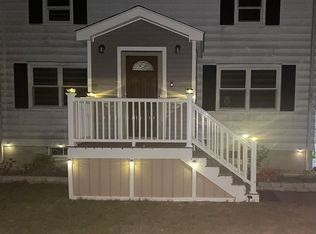 14 Cottage Pl, Trumbull, CT 06611