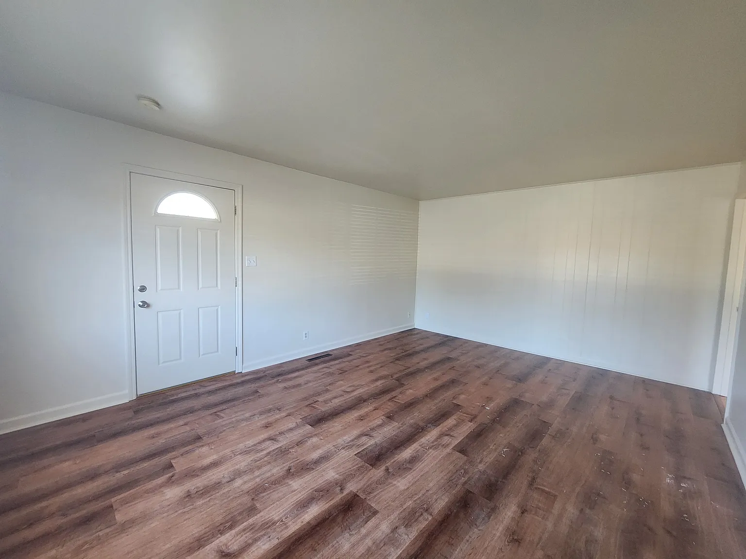 2 bed, 850 sqft, $2,650 — Photo 4