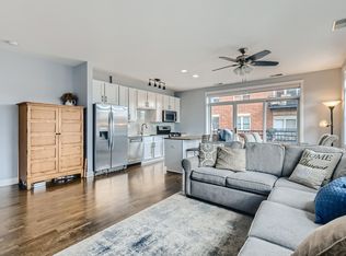 2330 W Saint Paul Ave APT 403, Chicago, IL 60647