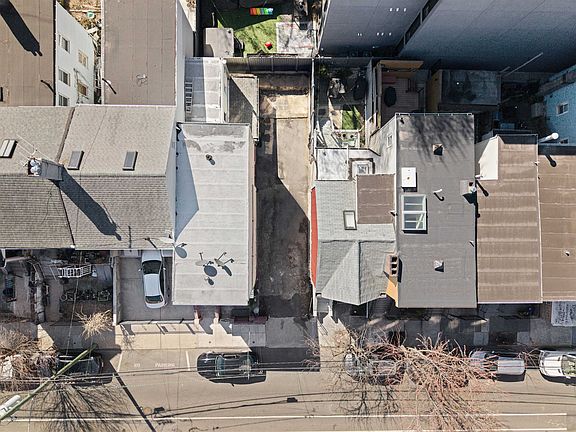 3rd image of 285.5 3rd St