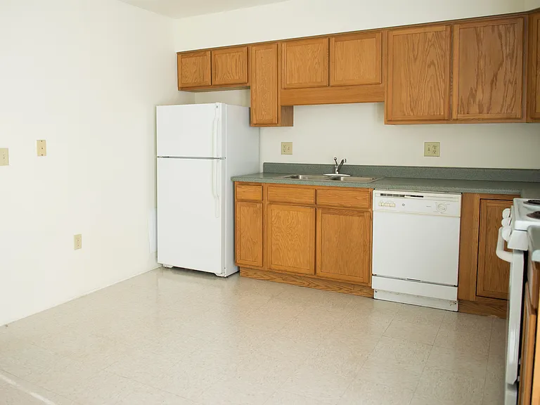 Valley Terrace — Photo 4