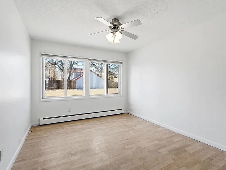 2740 Pleasant Ave #204 — Photo 8