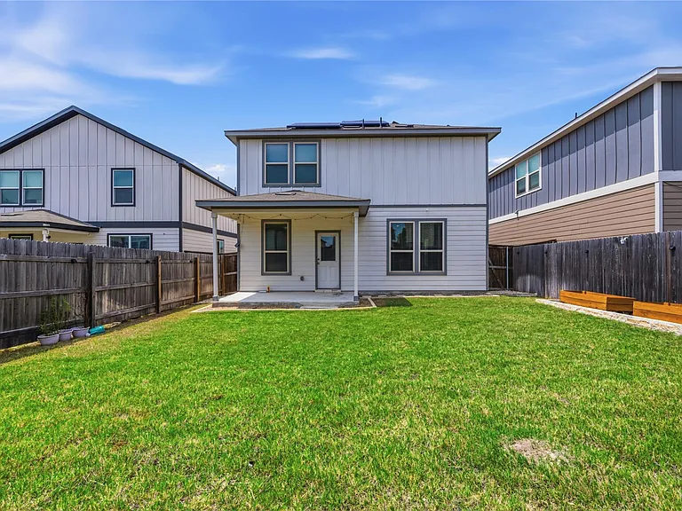 316 Stone Water Ln — Photo 31