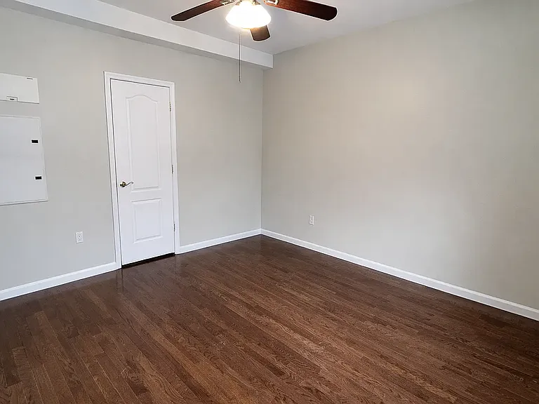74 Lenox Ave — Photo 10