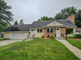 412 Martin St, Sun Prairie, WI 53590