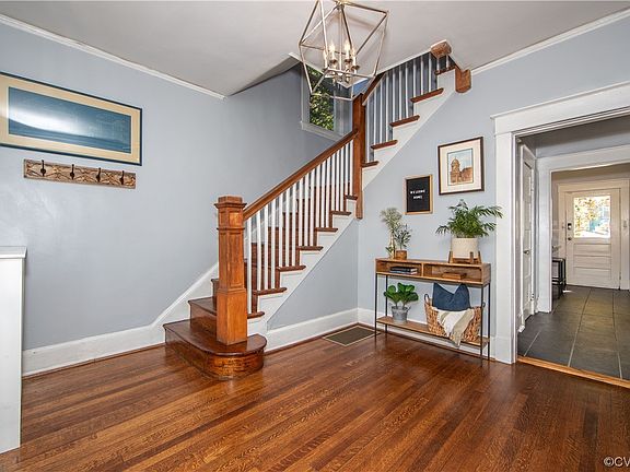 5th image of 3121 Edgewood Ave