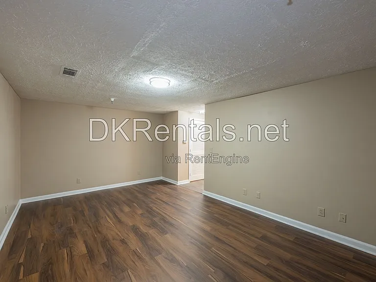 360 Lee Trl #135 — Photo 11