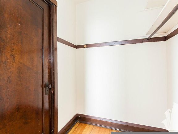 5th image of 2698 N Spaulding Ave #3