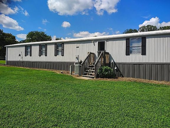 4th image of 912 Piney Grove Rd #4