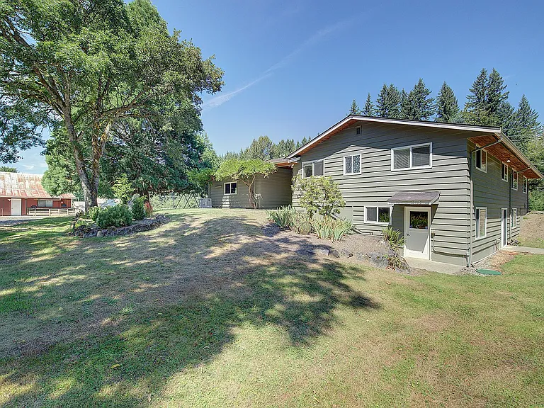 18021 Issaquah Hobart Rd SE — Photo 46