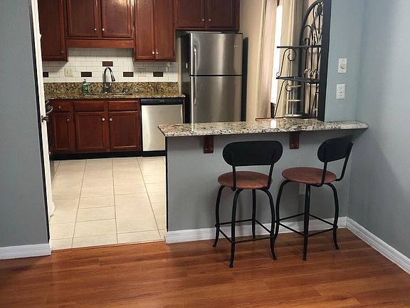 4th image of 3106 Clubside Dr
