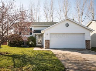 3733 Village Green Cir, Moorhead, MN