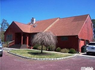 120 Peters Ln, Westhampton Beach, NY 11978