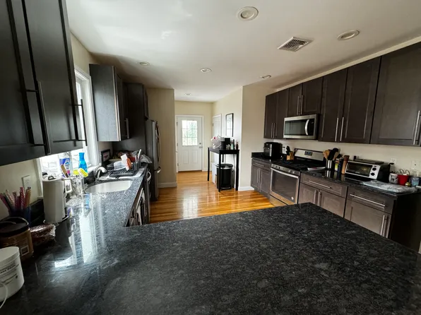 84 Litchfield St, Boston, MA 02135