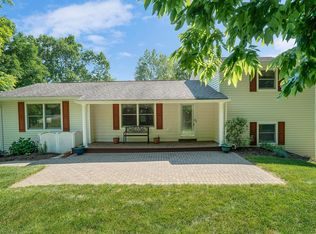 201 Linnell Dr NW, Granville, OH