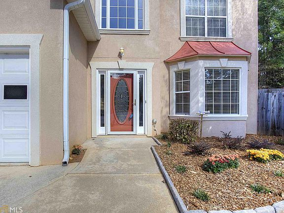 3rd image of 1304 Birch Ct