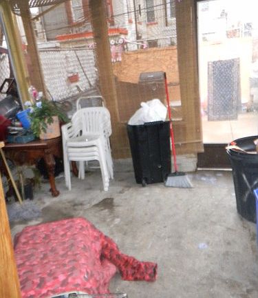 5th image of 2051 E York St