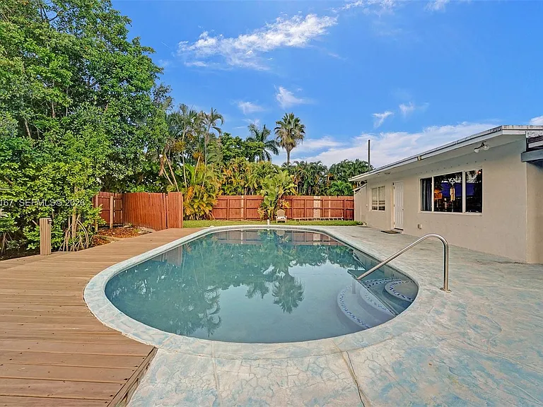 3730 SW 47th Ct — Photo 58