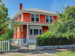 1707 Church St, Galveston, TX 77550