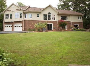 4 Petitt Ct, Pinehurst, NC 28374