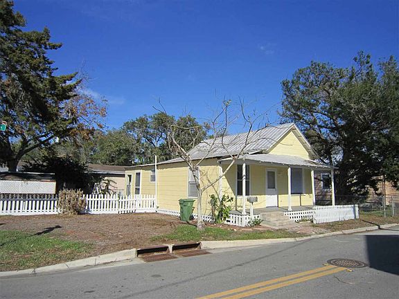 2nd image of 130 Lincoln St