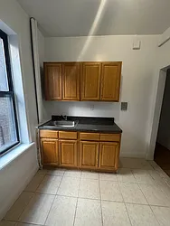 28 Saint Nicholas' Place