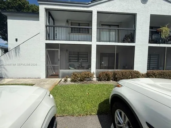 18330 Mediterranean Blvd #223, Hialeah, FL 33015