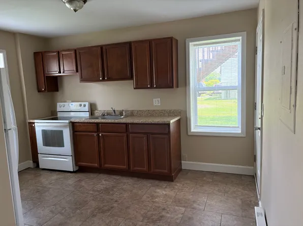 202 S Olive St #A, Pacific, MO 63069