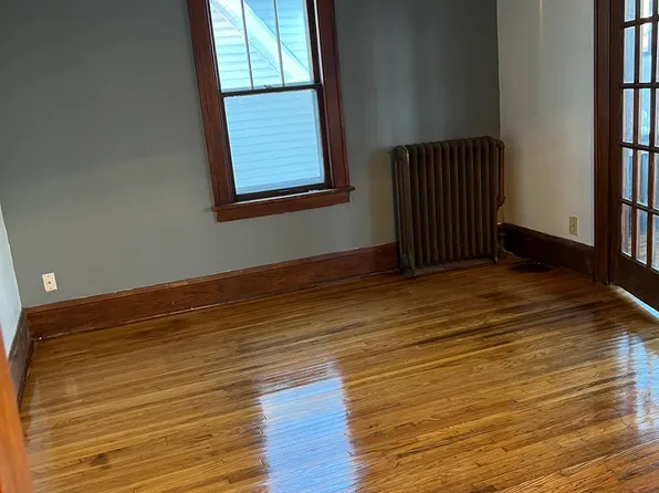 615 Snelling Ave N #2, Saint Paul, MN 55104