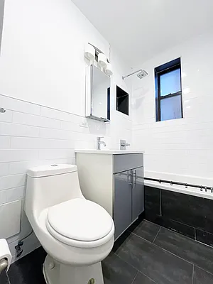 Rented by Bohemia Realty Group | media 17