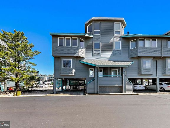 2nd image of 37 Grand Bay Hbr #37