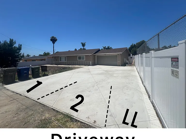 Teelin Ave — Photo 1