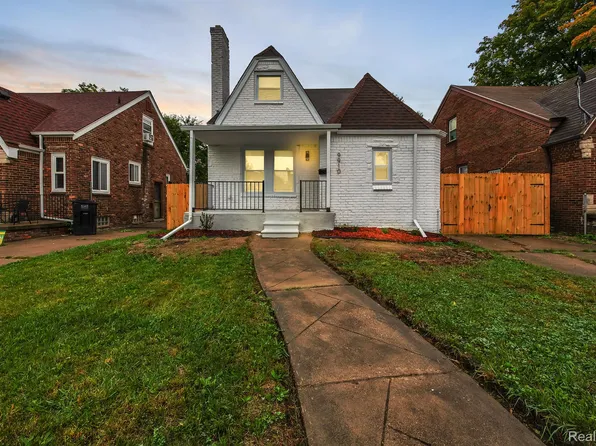 9910 Robson St, Detroit, MI 48227